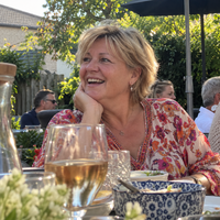 Debbie H.